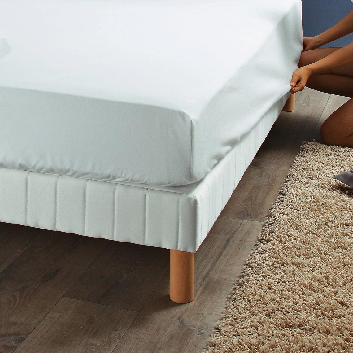 protège matelas 200x200cm